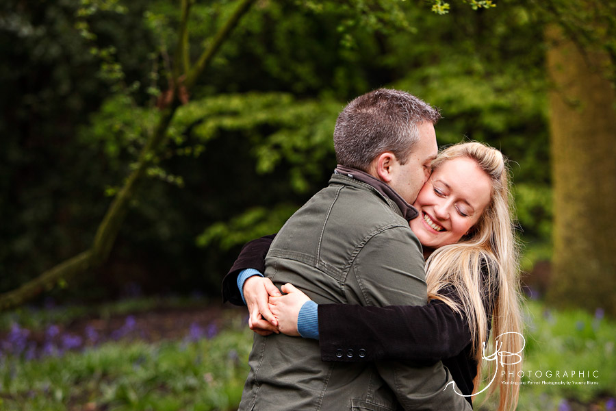 Engagement Photos in Holland Park