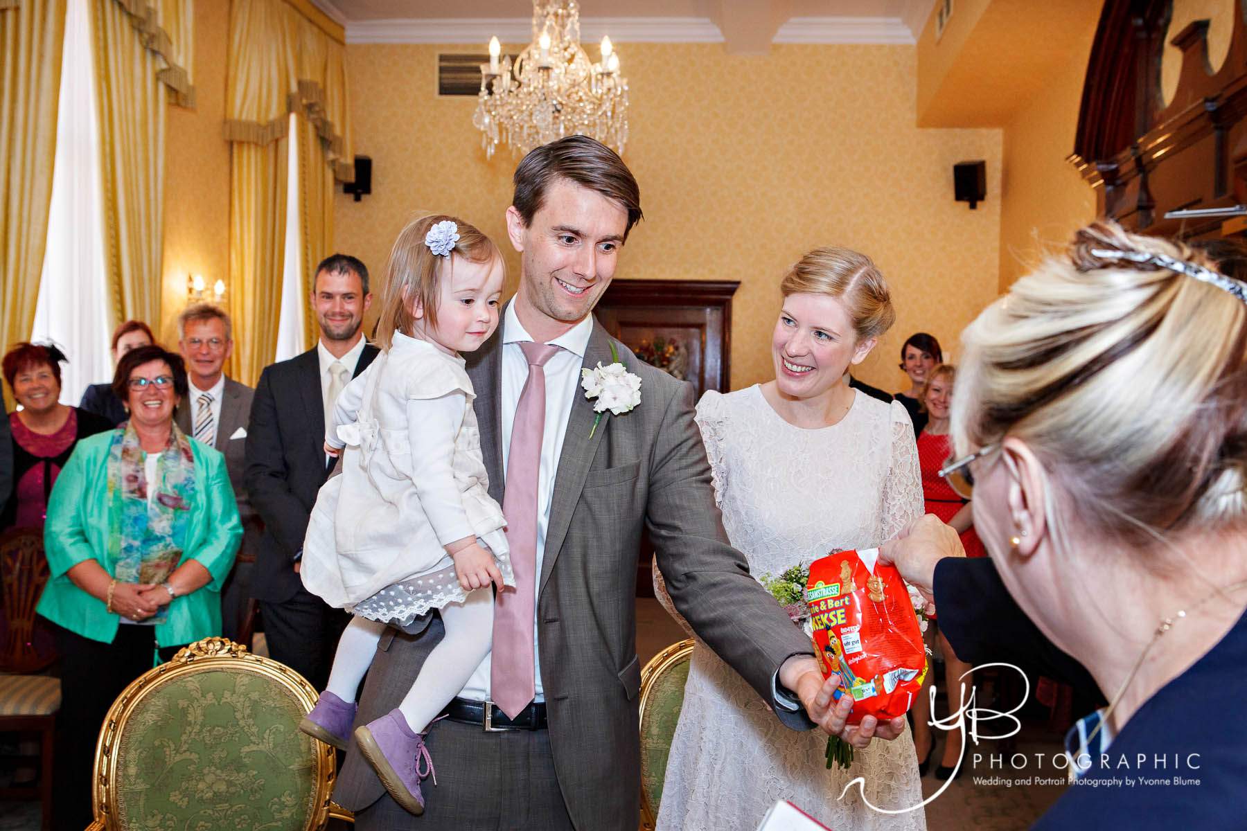 Brydon Room Wedding at Chelsea Register Office photographed by YBPHOTOGRAPHIC